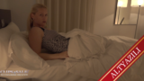 Duşta üvey annemi siktim! Duş alırken sikiş pornosu